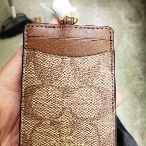 Authentic Coach Lanyard! - Picture 4 of 4